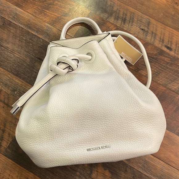 Michael Kors | Bags | Nwt Michael Kors Dalia Large Back Pack  display picture 3